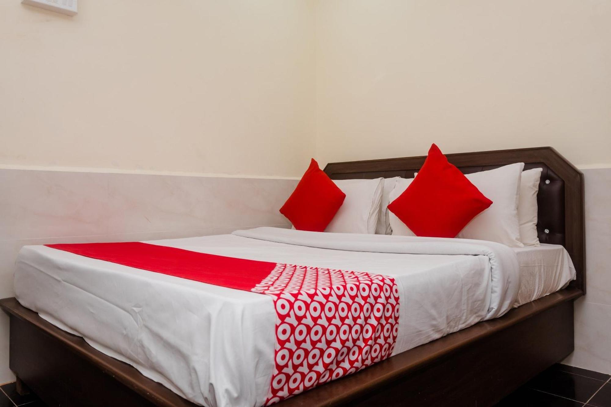 Hotel O Manori Resort Екстериор снимка