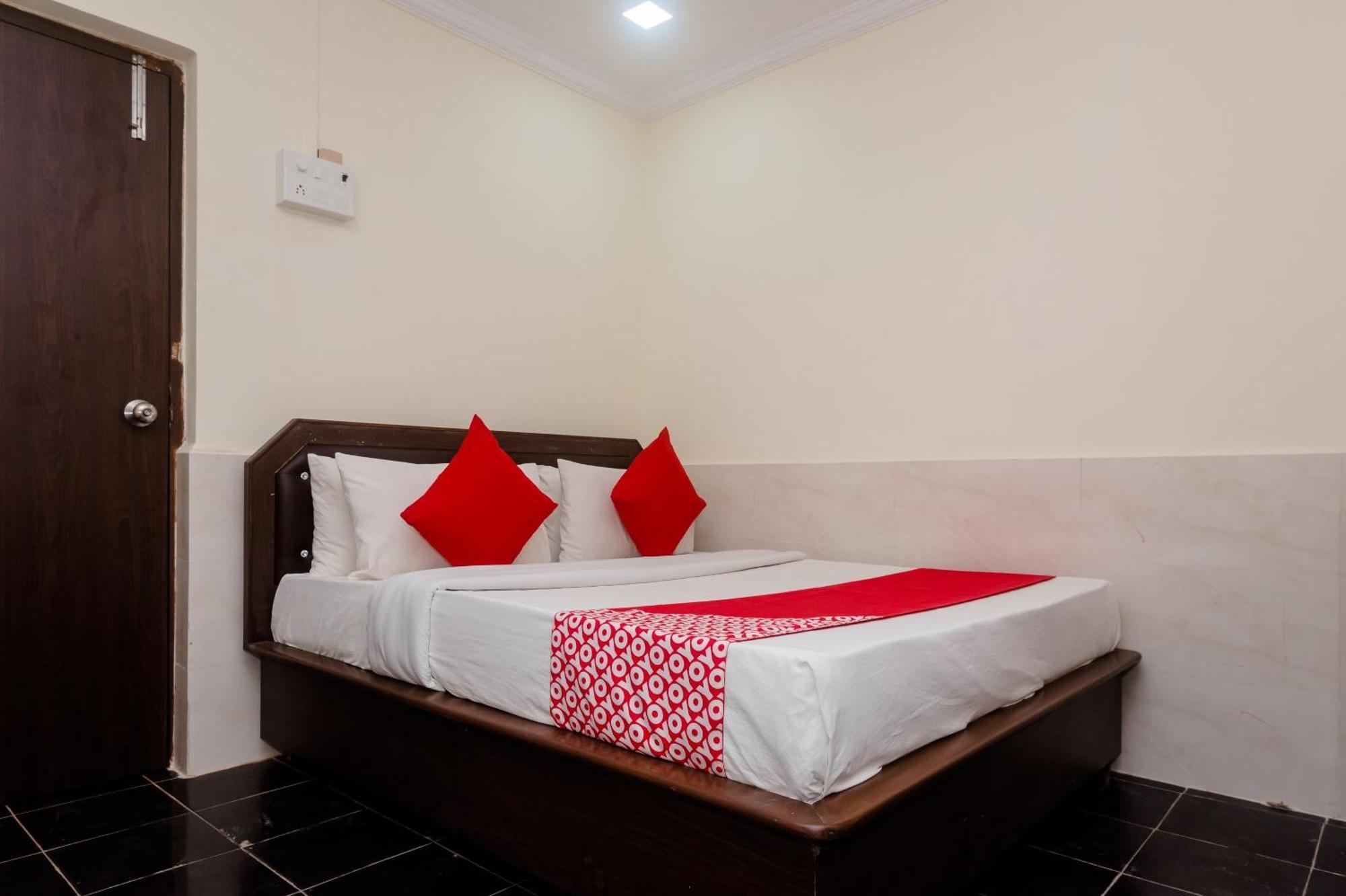Hotel O Manori Resort Екстериор снимка